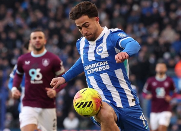 Μπράιτον – Μπέρνλι 2-0: Επιστροφή στις νίκες με ασίστ του Κωστούλα – Βαθιά «ανάσα» για την Γουλβς (3-0)