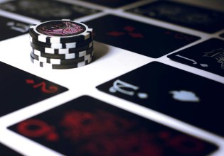 Ποια Ελληνικά Online Live Καζίνο Προσφέρουν το Καλύτερο Cross-Device Syncing;