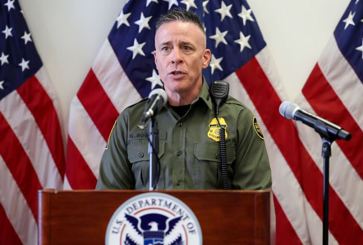 Σημάδια υποχώρησης Τραμπ στη Μινεάπολη – Αποχωρούν «ορισμένοι ομοσπονδιακοί πράκτορες»