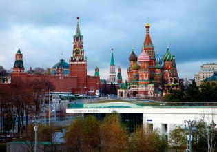 Ρωσία: «Ο Τραμπ θα έμενε στην παγκόσμια ιστορία αν οι ΗΠΑ έπαιρναν τη Γροιλανδία» λέει το Κρεμλίνο