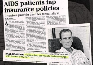 Cashing Out: Όταν ο θάνατος από AIDS έφερνε κέρδη – Μια μακάβρια, σωτήρια ΛΟΑΤΚΙ+ ιστορία στο φως