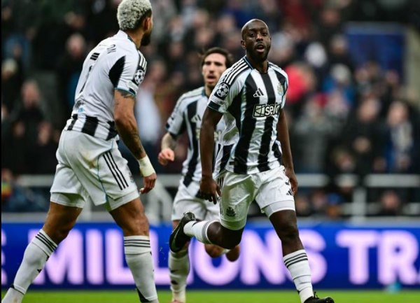 Νιούκαστλ – Αϊντχόφεν 3-0: Για 8άδα οι Άγγλοι, σε σενάρια που μπλέκουν και τον Ολυμπιακό οι Ολλανδοί