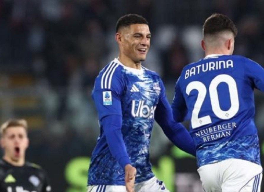 Βαθμό στο 90+4′ η Κόμο του Δουβίκα κόντρα στην Μπολόνια (1-1) – Τέσσερα γκολ στο Ουντινέζε – Πίζα (2-2)