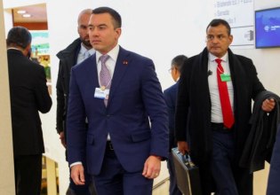 Δασμοί α λα Τραμπ του Ισημερινού στην Κολομβία για τα ναρκωτικά