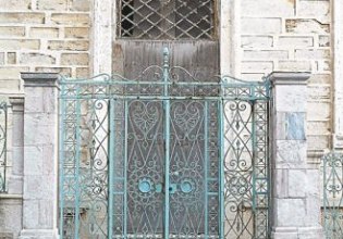 Όχι άλλες κατεδαφίσεις «στα τυφλά» σε παραδοσιακούς οικισμούς λέει το ΣτΕ