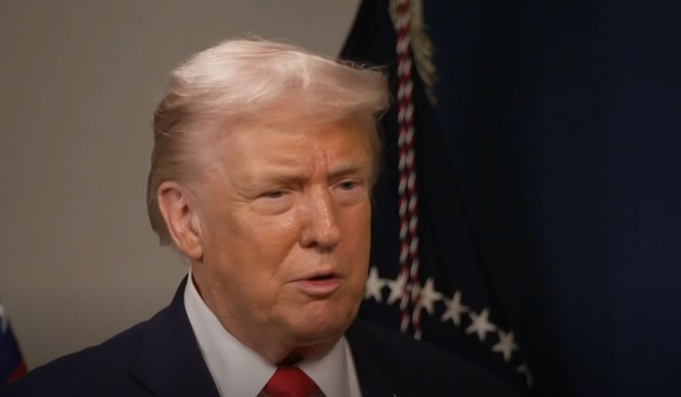 Ιράν: Ο Τραμπ προειδοποιεί ξανά την Τεχεράνη «να σταματήσει με τα πυρηνικά»