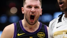 NBA: Με νέα ιστορική εμφάνιση του Ντόντσιτς, οι Λέικερς διέλυσαν τους Γουίζαρντς (vids, pics)