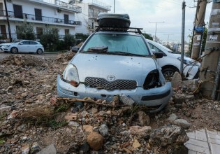 Πολιτική αντιπαράθεση για την κακοκαιρία: «Η κυβέρνηση έχει αποτύχει»