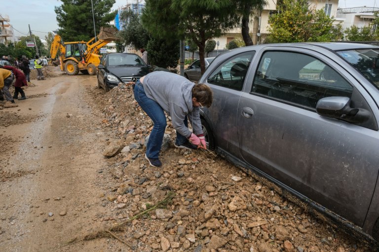 Κακοκαιρία: Αυτοψίες σε Γλυφάδα και πληγείσες περιοχές της Αττικής - Πότε θα καταβληθούν οι αποζημιώσεις