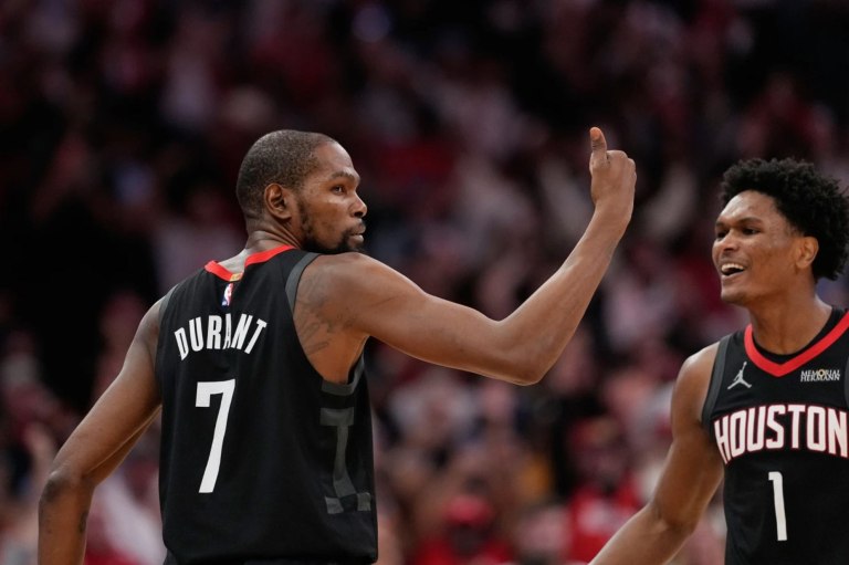 NBA: Πλήγωσε την πρώην ομάδα του ο Ντουράντ, ήττα-σοκ για τους πρωταθλητές Θάντερ