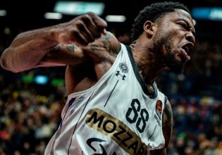 «Καθοδόν για τη Μακάμπι ο Ταϊρίκ Τζόουνς», αναφέρουν στο Ισράηλ