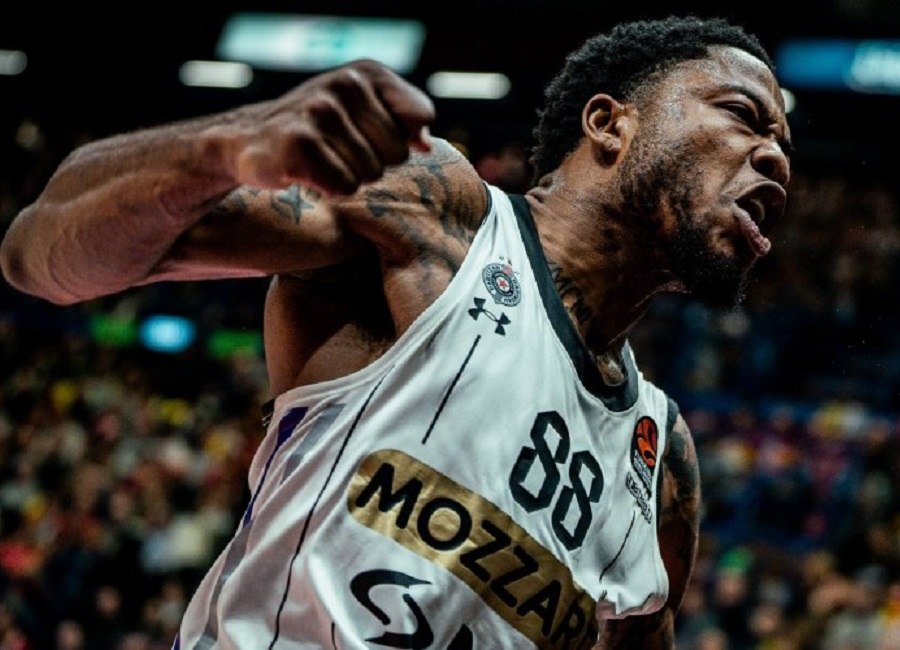 «Καθοδόν για τη Μακάμπι ο Ταϊρίκ Τζόουνς», αναφέρουν στο Ισράηλ