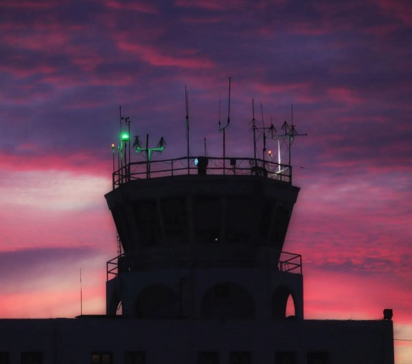 Ελεγκτές Εναέριας Κυκλοφορίας: «Καταπέλτης» για την ΥΠΑ – «Έκθετη για τον διασυρμό της χώρας»