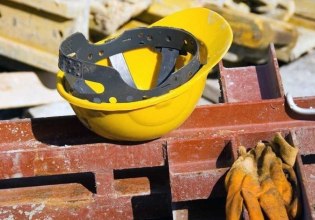 ΟΣΕΤΕΕ: Πάνω από 200 νεκροί σε εργατικά δυστυχήματα το 2025 – «Τρομακτικό, αλλά αναμενόμενο από τις αντεργατικές πολιτικές»