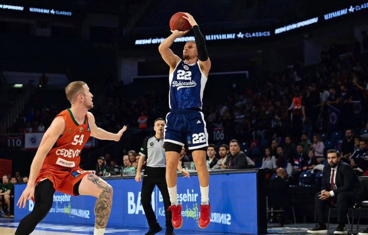 Ο Φλιν στα… χέρια του Αταμάν: Πήρε τουρκικό διαβατήριο ο Αμερικανός (vid)