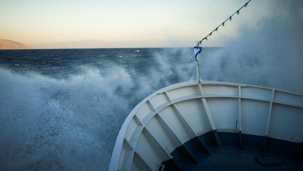 Προβλήματα στις ακτοπλοϊκές μετακινήσεις από τους ισχυρούς ανέμους