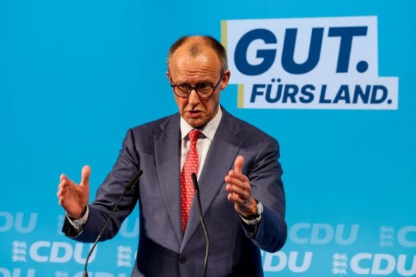 Ο Μερτς επιτίθεται με σφοδρότητα στις ΗΠΑ και στους γερμανούς εργαζόμενους