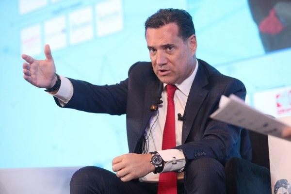 Αδ. Γεωργιάδης: Υπουργός Υγείας και… παραπληροφόρησης – Το fake βίντεο που ανέβασε με «πανηγυρισμούς στη Βενεζουέλα»