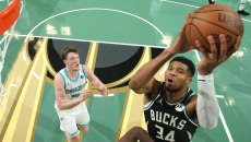 Μπακς – Χόρνετς 122-121: Καθάρισε ο Αντετοκούνμπο για τα «Ελάφια»