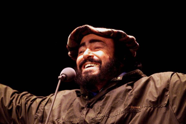 «Η πιο αξέχαστη μέρα της ζωής μου» – Κυκλοφορούν άγνωστες ηχογραφήσεις του Λουτσιάνο Παβαρότι από το Λάνγκολεν