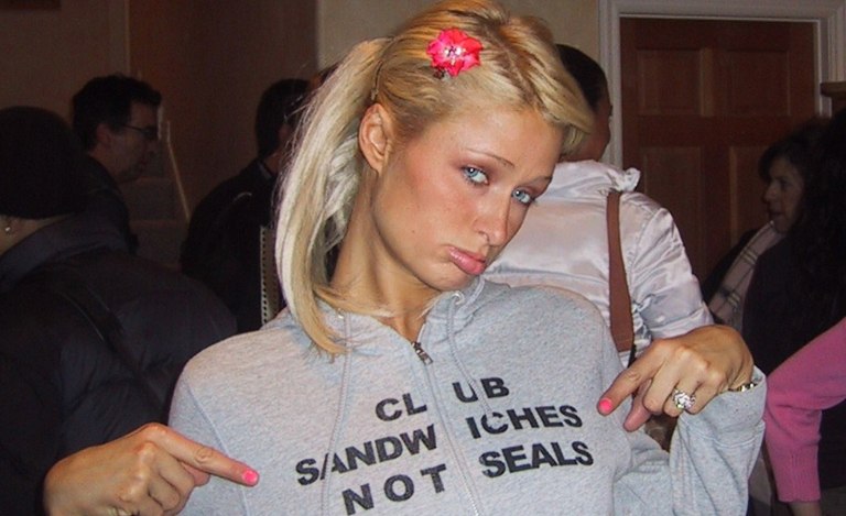 Το νέο ντοκιμαντέρ της Πάρις Χίλτον ακολουθεί ένα κορίτσι «που αγαπάει τα πάρτυ»