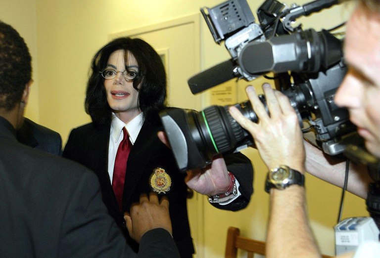 «Πιστεύω απολύτως ότι είναι ένοχος για κακοποίηση ανηλίκων» - Ο υπεύθυνος δημοσίων σχέσεων του Μάικλ Τζάκσον άλλαξε γνώμη