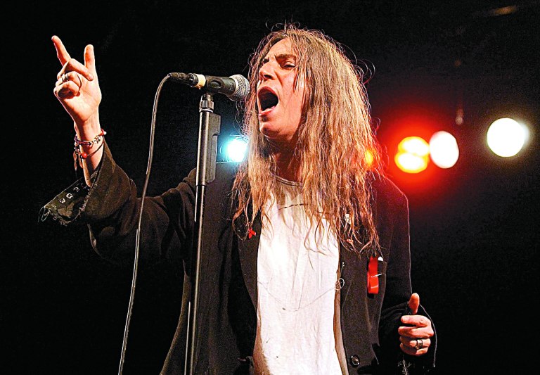 Patti Smith: Η ιέρεια του punk επιστρέφει στην Αθήνα