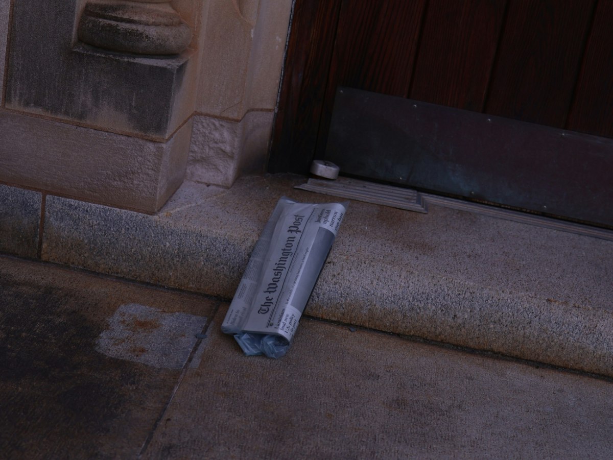 Έρευνα του FBI στο σπίτι και τις συσκευές δημοσιογράφου της Washington Post