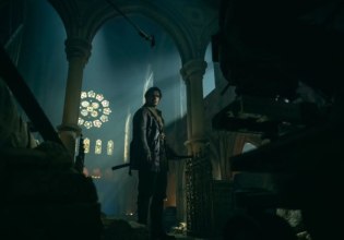 Ο Χαϊλάντερ επέστρεψε – Ο Χένρι Καβίλ «διέρρευσε» τις πρώτες φωτογραφίες του ως αθάνατος σκωτσέζος πολεμιστής