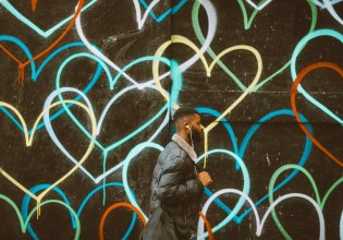 Είσαι single και δεν ξέρεις γιατί; Μια έρευνα έχει τις απαντήσεις