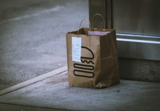 Just Eat: Λανσάρει βοηθό με τεχνητή νοημοσύνη για παραγγελίες φαγητού