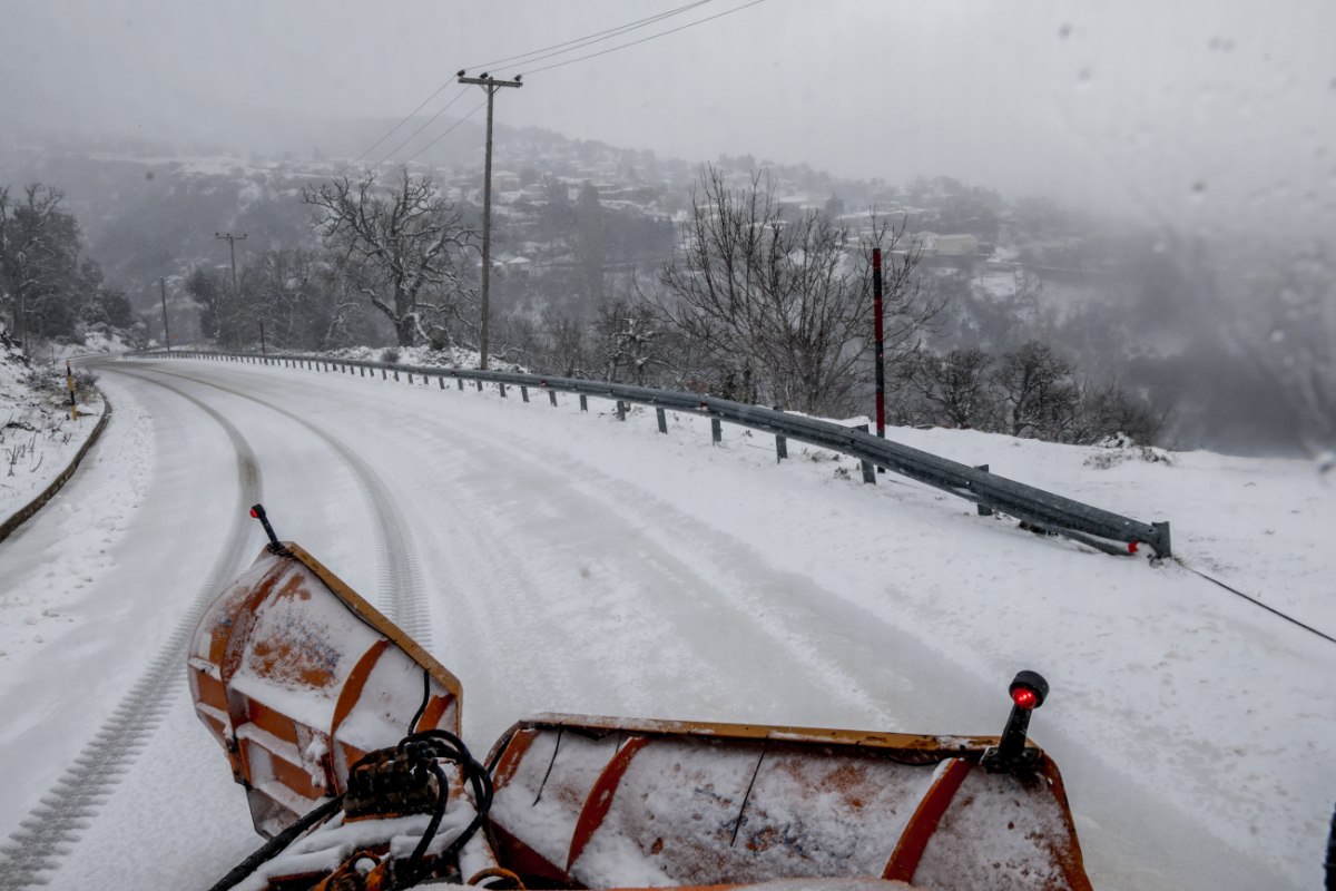 Κυκλοφοριακές ρυθμίσεις λόγω έκτακτων καιρικών φαινομένων – Που σημειώνονται διακοπές κυκλοφορίας