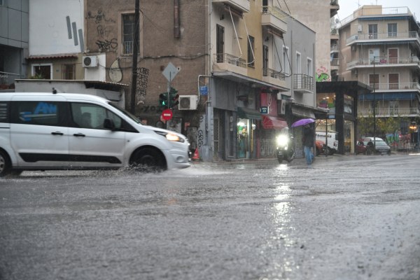 Κακοκαιρία: Πόσο θα διαρκέσει το κύμα που σαρώνει τη χώρα – Σε κατάσταση Red Code 6 περιοχές