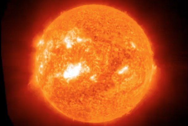 Ισχυρή ηλιακή καταιγίδα πλήττει τη Γη – Τι μπορεί να προκαλέσει