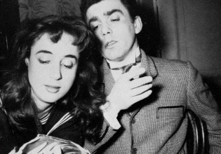 Δημήτρης Χορν: Η καταχνιά είναι βαριά και το αστέρι που οδηγεί δεν διακρίνεται