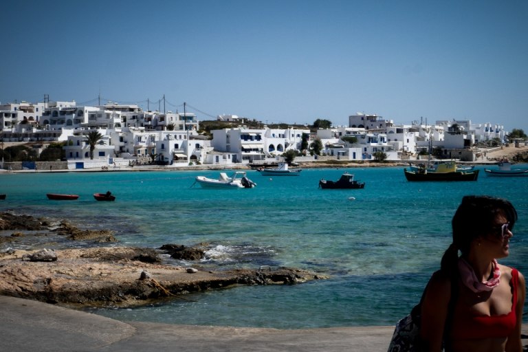 Σκληρή δουλειά και μισθός 1.700€: Δείχνει το Κουφονήσι μία νέα εποχή για την καλοκαιρινή σεζόν;