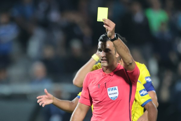 Τα σκληρά μαθήματα της Premier League στον Λανουά και στους Έλληνες διαιτητές