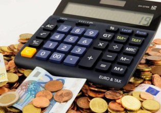 Μειώστε τα «φέσια» προς τους ιδιώτες λέει το ΥΠΟΙΚ σε φορείς τους Δημοσίου