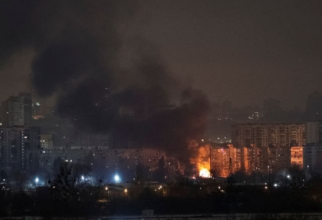 Ουκρανία: Αιματηρές ρωσικές επιδρομές σε Κίεβο και Χάρκοβο