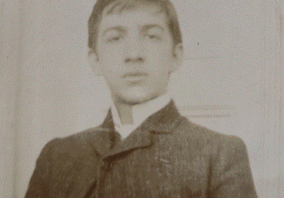 Ναπολέων Λαπαθιώτης: Ένας ευτυχής νέος…