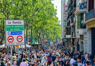 Γιατί ο υπερτουρισμός δεν είναι θέμα αριθμών – Η διασπορά ως λύση «κλειδί»