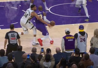 Το respect του ΛεΜπρόν στην «υπόκλιση» του Γιάννη Αντετοκούνμπο: «Είναι τιμή μου να παίζω κόντρα σε εκείνον»