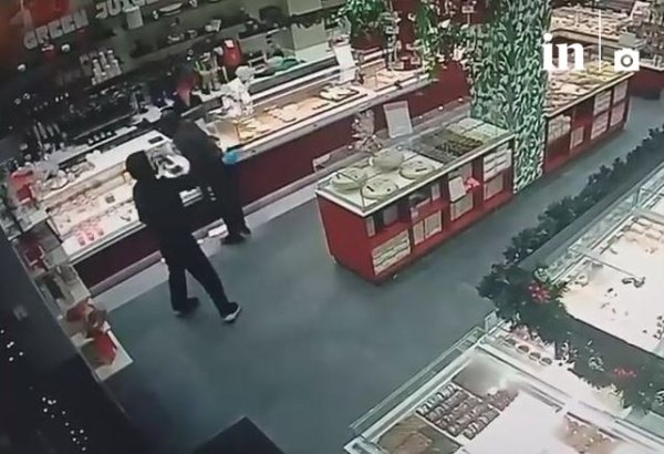 Βίντεο ντοκουμέντα από τη σπείρα που λήστευε καταστήματα στη Δυτική Αττική