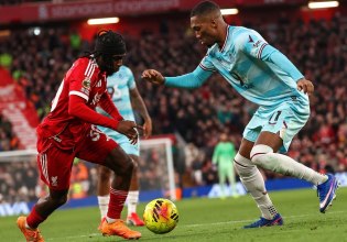 Λίβερπουλ – Μπέρνλι 1-1: Νέα «γκέλα» για τους «κόκκινους», νίκη… Ευρώπης για την Τσέλσι (2-0)