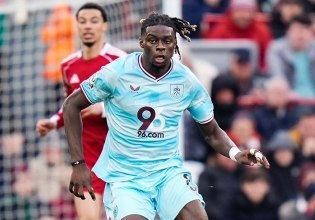 Λίβερπουλ – Μπέρνλι 1-1: Νέα «γκέλα» για τους «κόκκινους», νίκη… Ευρώπης για την Τσέλσι (2-0)