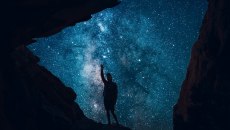 Άκρως Ζωδιακό: Τα Do’s και Don’ts στα ζώδια σήμερα [Τρίτη 13.01.2026]