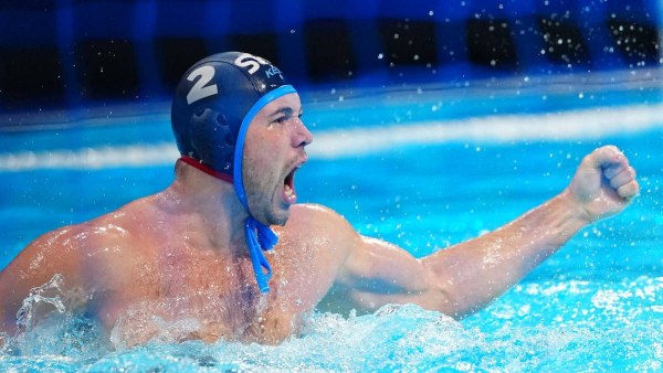 Σέρβος πολίστας τα… έβαλε με Έλληνα διαιτητή: «Υπάρχει θεός και βλέπει»