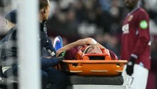 Τραυματισμός στο κεφάλι για τον Μαυροπάνο! Αποχώρησε με φορείο από τον αγωνιστικό χώρο (vid)