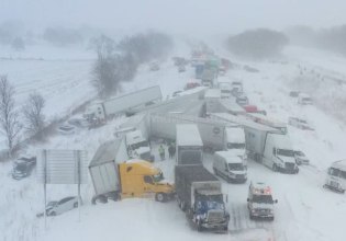 Καραμπόλα περισσότερων από 100 αυτοκινήτων στο Μίσιγκαν – Οδηγοί παραμένουν εγκλωβισμένοι στα οχήματα