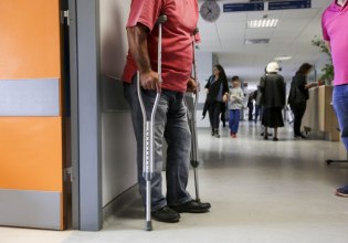 Η δημόσια υγεία νοσεί: «Το ΕΣΥ χρειάζεται επιπλέον χρηματοδότηση όσο δύο Belharra τον χρόνο για να συνέλθει»